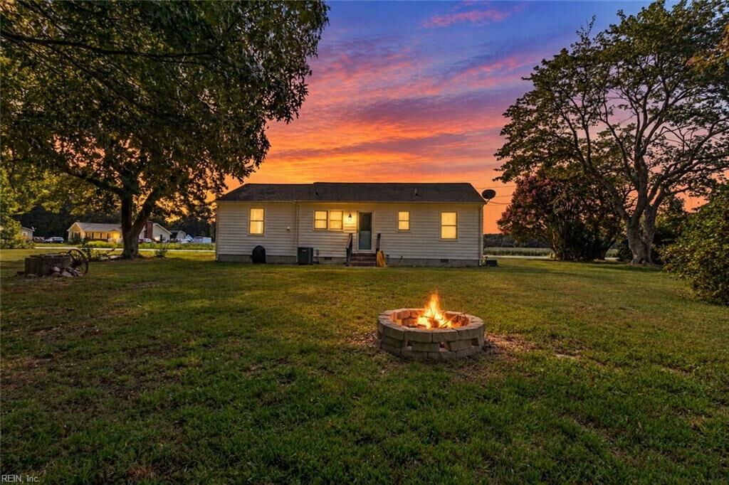 Property Photo:  330 Benson Rd  VA 22576 