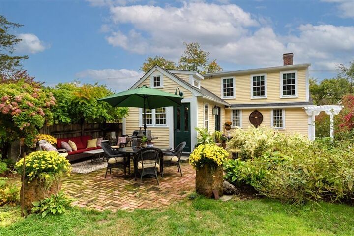 Property Photo:  1409 Hope Road  RI 02831 