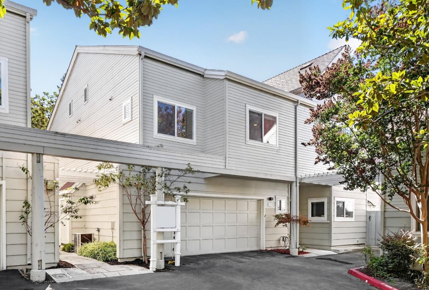 Property Photo: 434 Rhone Court CA 94043