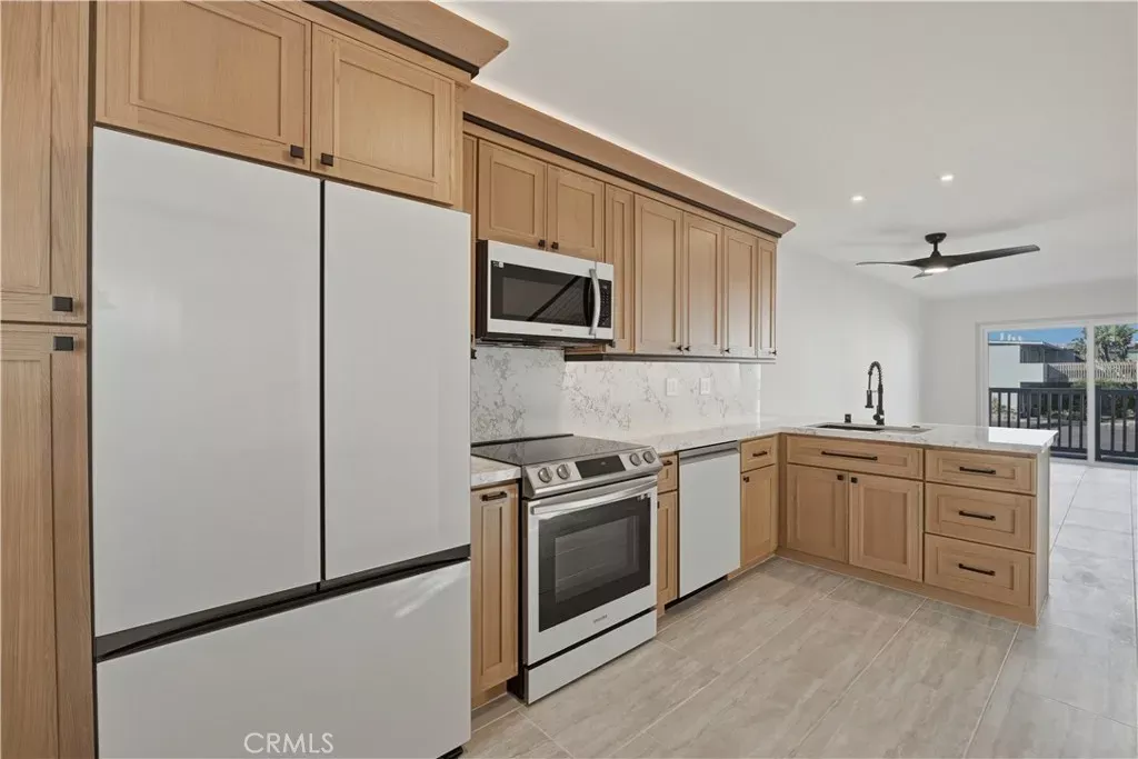 Property Photo:  1111 Seacoast Drive 27  CA 91932 