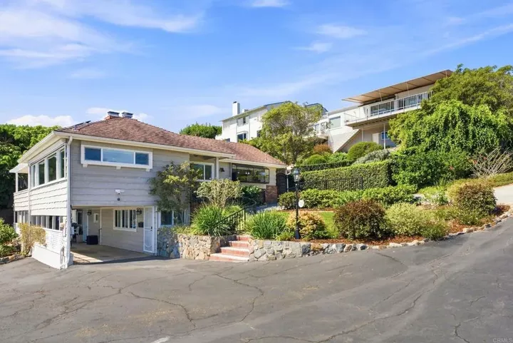 Property Photo:  3015 Rogers  CA 92106 