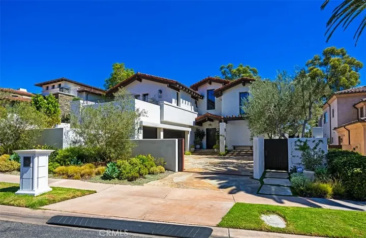 Property Photo:  16 Pelican Point  CA 92657 
