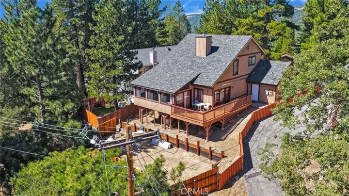 Property Photo: 30772 Knoll View CA 92382