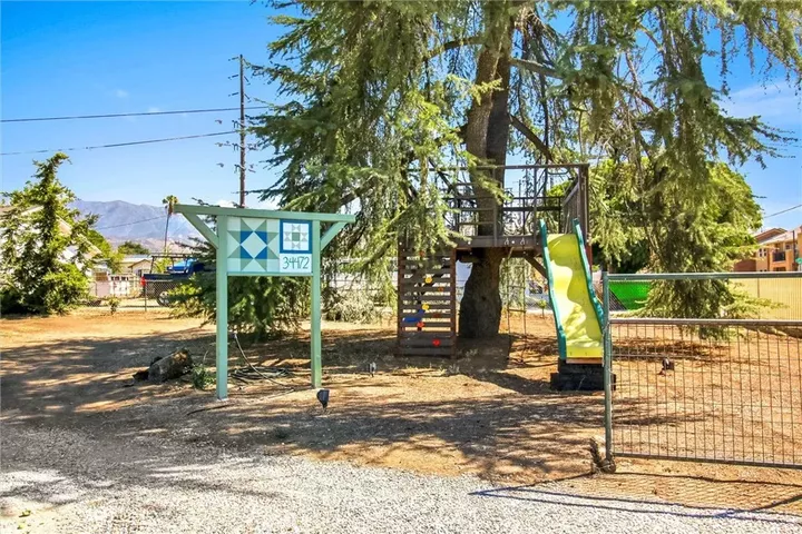 Property Photo:  34472 Avenue H  CA 92399 