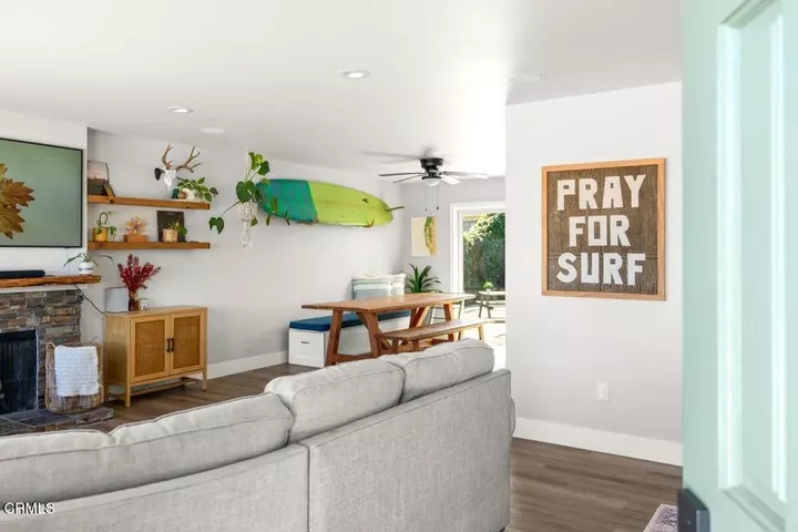 Property Photo:  1233 Winford Avenue  CA 93004 
