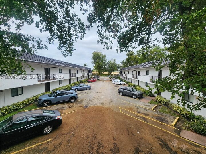 Property Photo:  19600 SW 110th Ct 213  FL 33157 