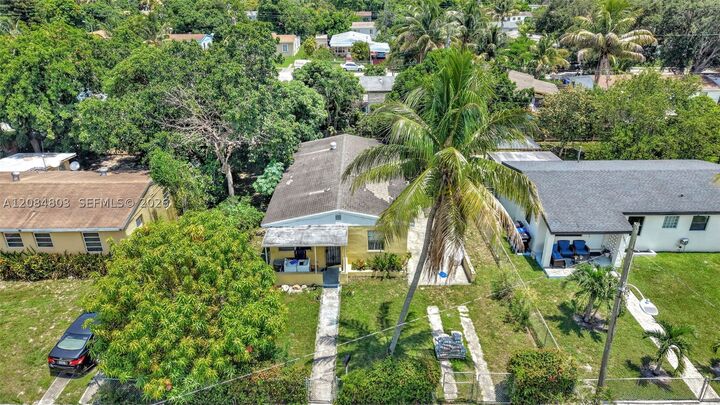 Property Photo:  15601 NE 15th Ave  FL 33162 