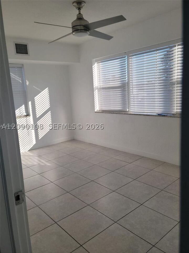 Property Photo: 5655 Johnson St 2 FL 33021