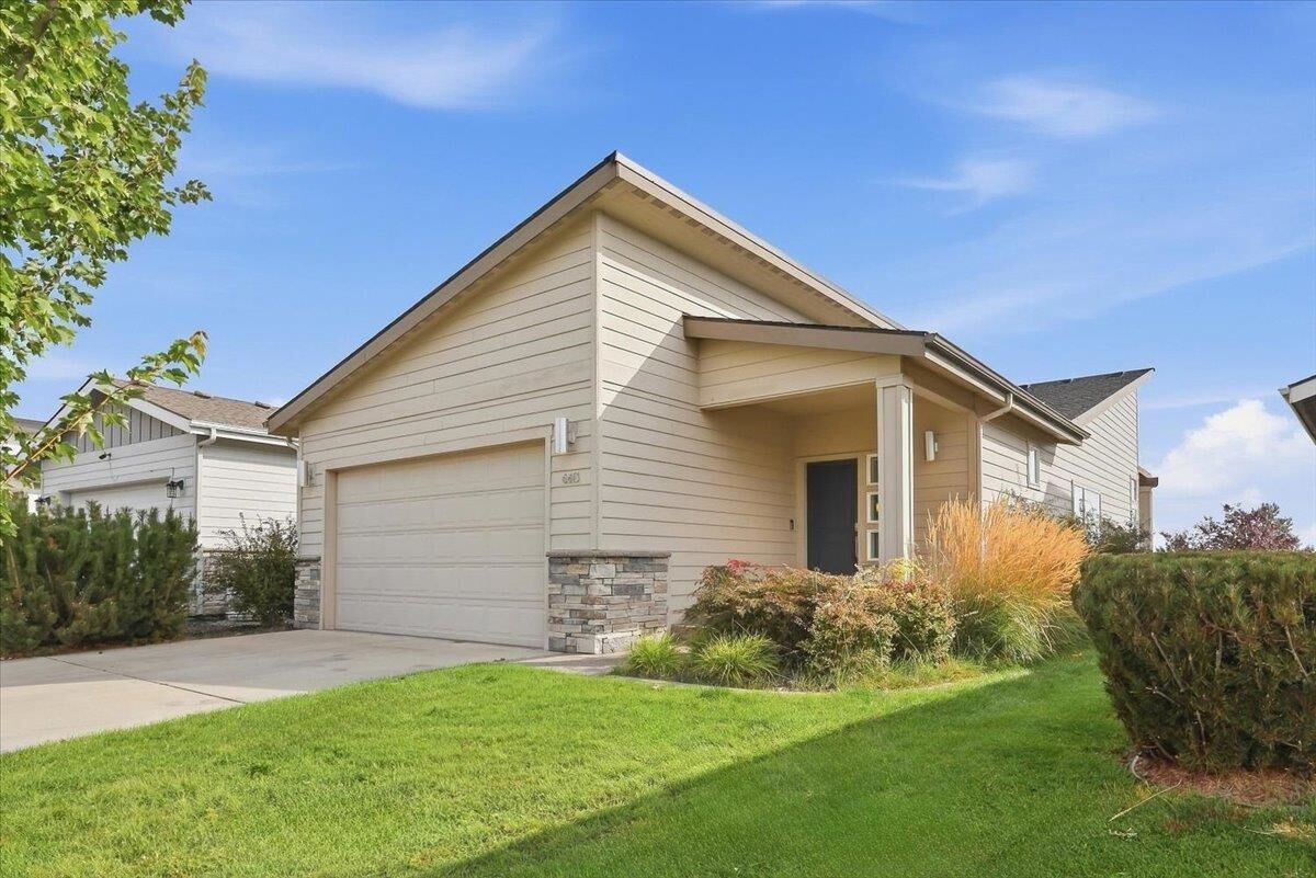 Property Photo:  6815 S Blackwing Ct  WA 99224 