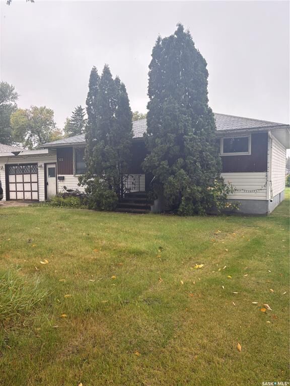 Property Photo:  322 Myrtle Avenue  SK S3N 1R6 