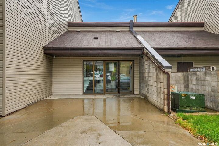 Property Photo:  4040 8th Street E 203B  SK S7H 5L4 
