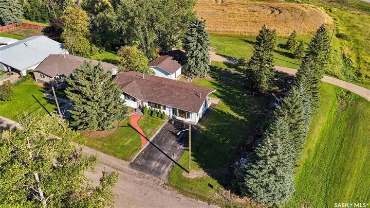 Property Photo:  103 Dianne Street  SK S0G 0C0 