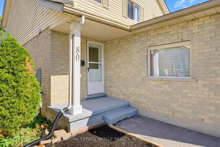 Property Photo:  80 Highland Crescent  ON N2M 5C1 