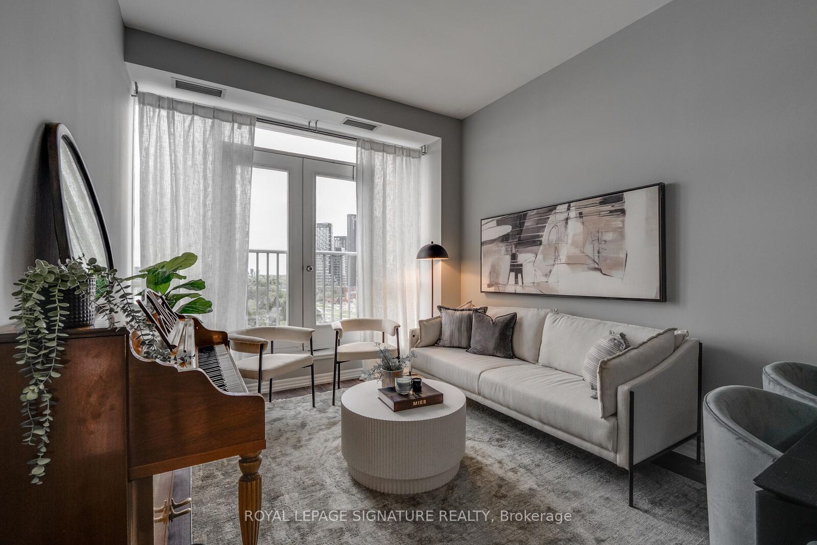 Property Photo:  797 Don Mills Road 904  ON M3C 1V1 