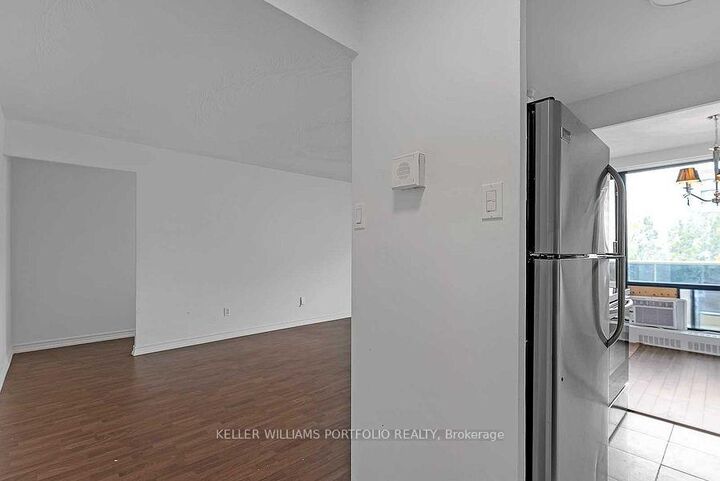 Property Photo: 921 Midland Avenue 704 ON M1K 4G2
