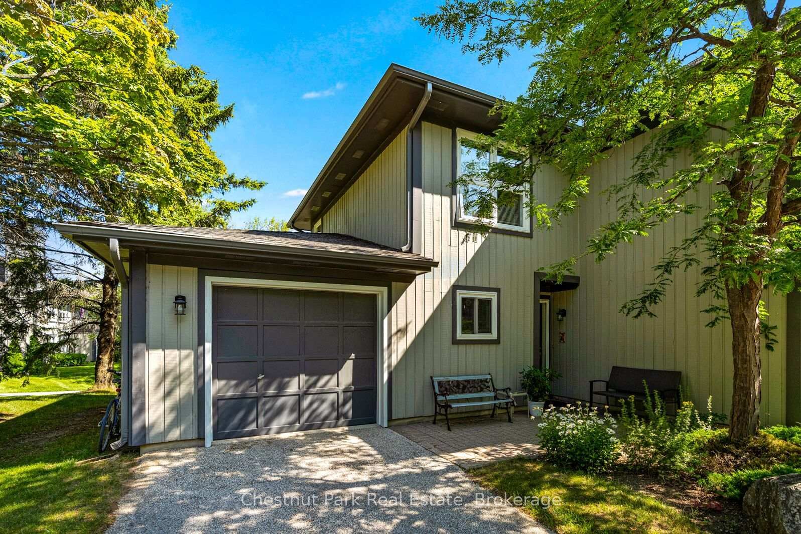 Property Photo:  774 Johnston Park Avenue  ON L9Y 5C7 