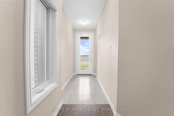 Property Photo:  107 Louise Street  ON L3B 0J8 