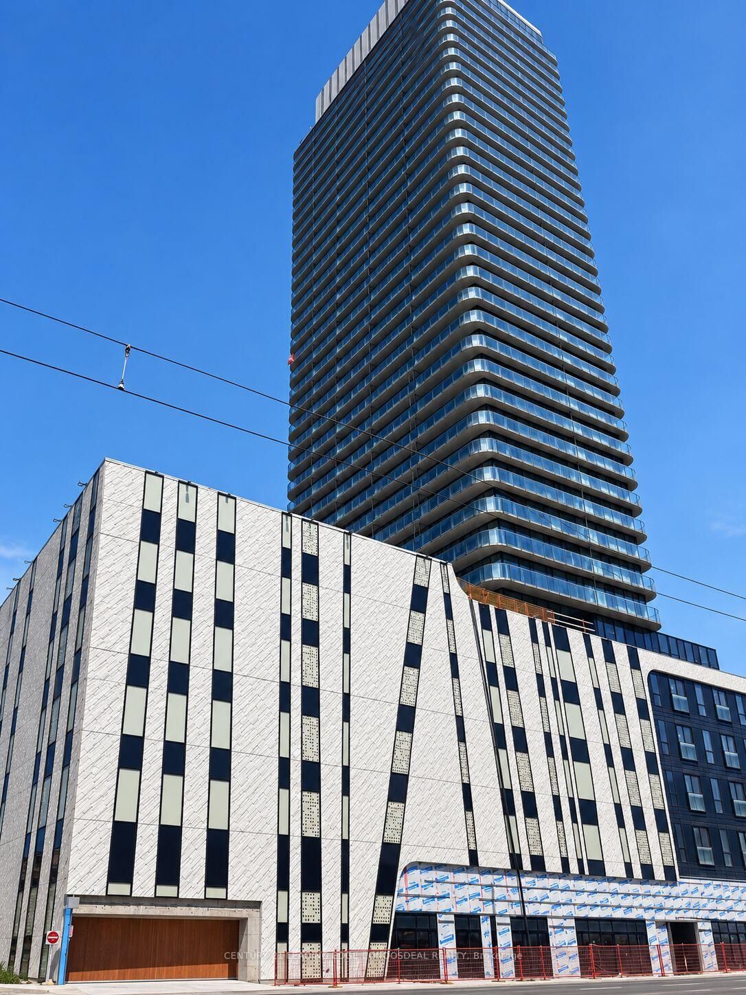 Property Photo:  30 Francis Street S 3713  ON N2G 0H1 