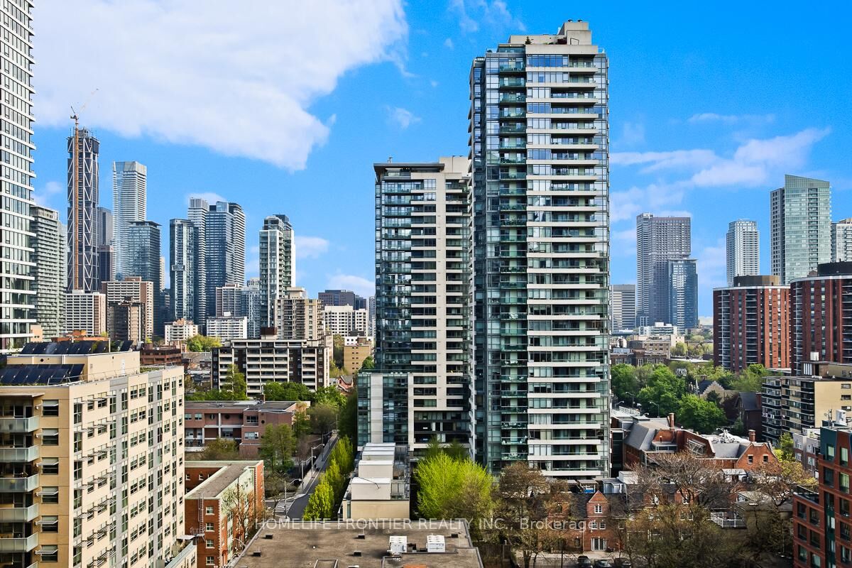 Property Photo:  308 Jarvis Street 1405  ON M5B 2B4 
