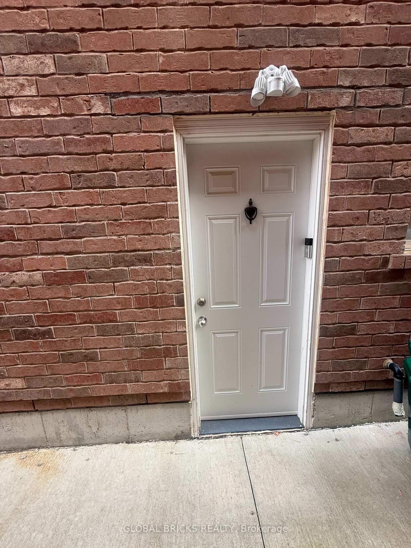 Property Photo:  384 Michener Place S  ON L9T 8P7 
