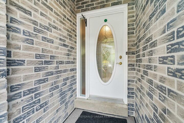 Property Photo: 190 Hilltop Drive ON L9N 1B8