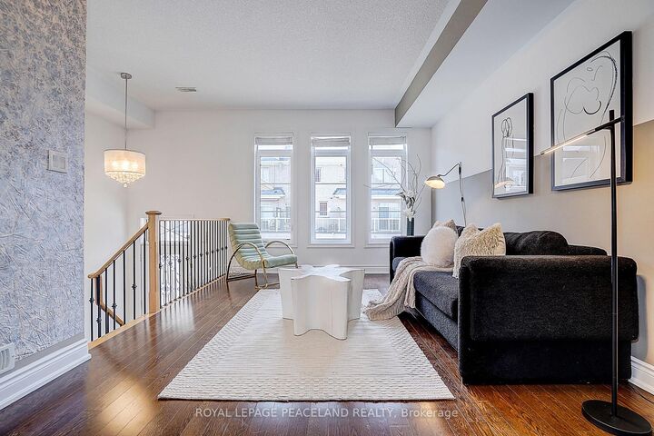 Property Photo: 63 Mack Clement Lane ON L4S 2P7