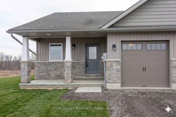 Property Photo:  117 Farrington Crescent  ON K0K 2T0 