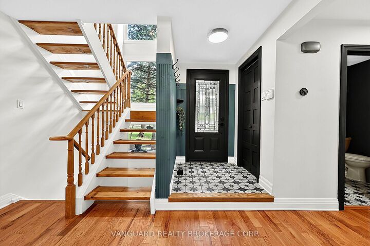 Property Photo:  336 Dingle Court  ON L7E 4T1 