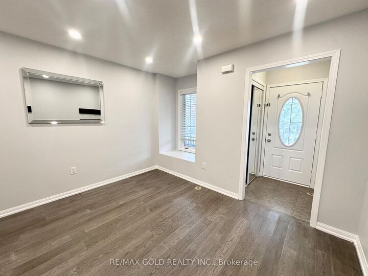 Property Photo:  223 Prosser Circle  ON L9T 0P6 