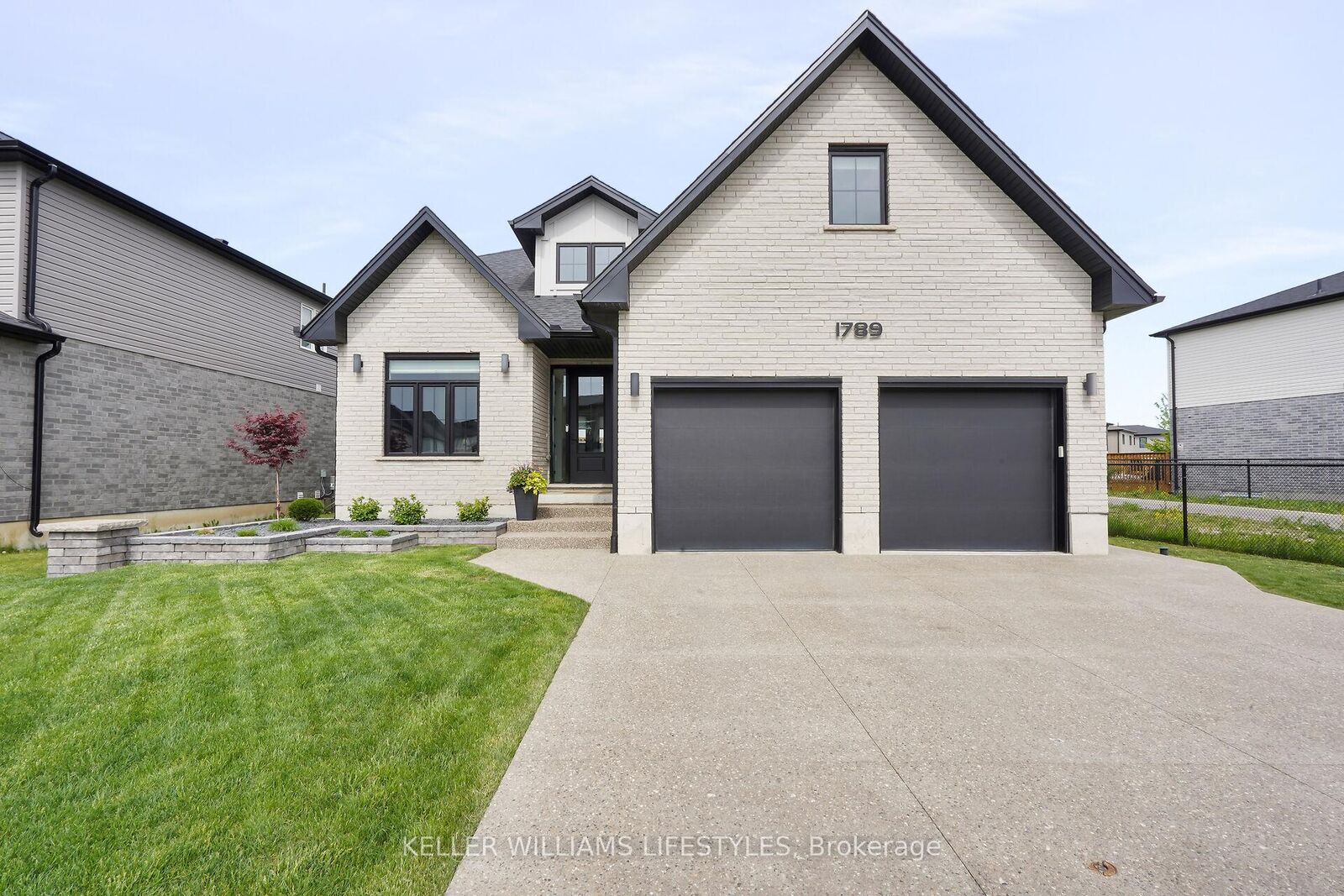 Property Photo:  1789 Applerock Avenue  ON N6G 2S7 