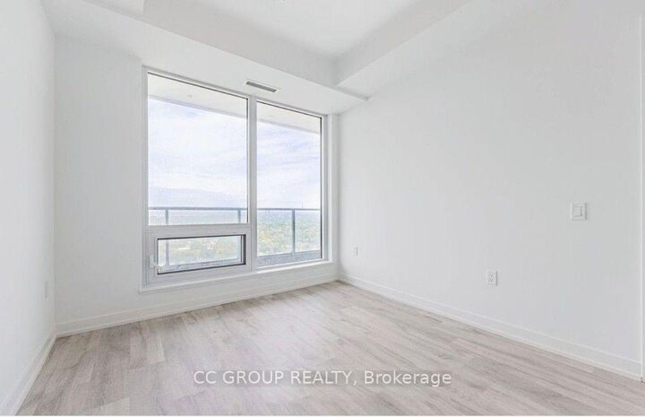 Property Photo:  7 Golden Lion Heights 2710  ON M2M 0C1 