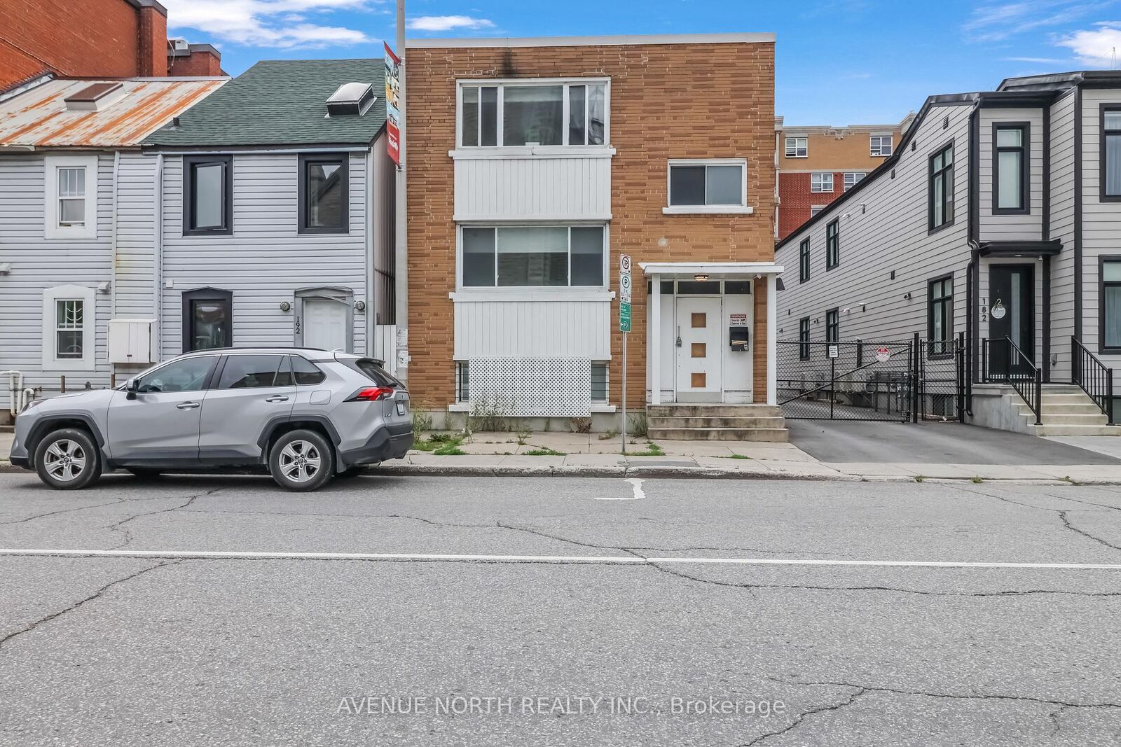 Property Photo: 184 Murray Street 4 ON K1N 5M8