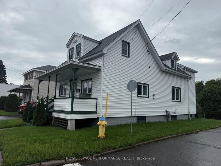 Property Photo:  1274 Main Street E  ON K6A 1C4 