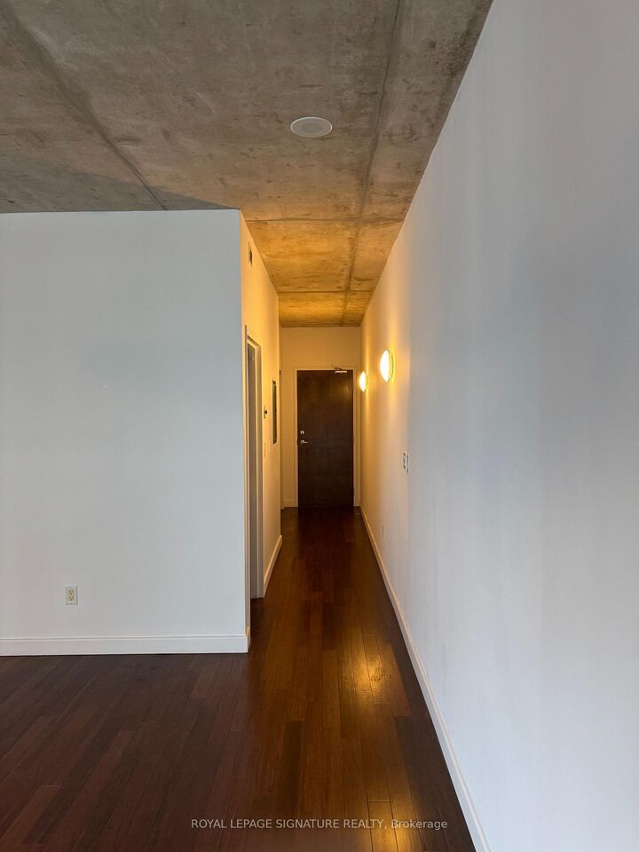 Property Photo: 179 George Street 1004 ON K1N 1J8