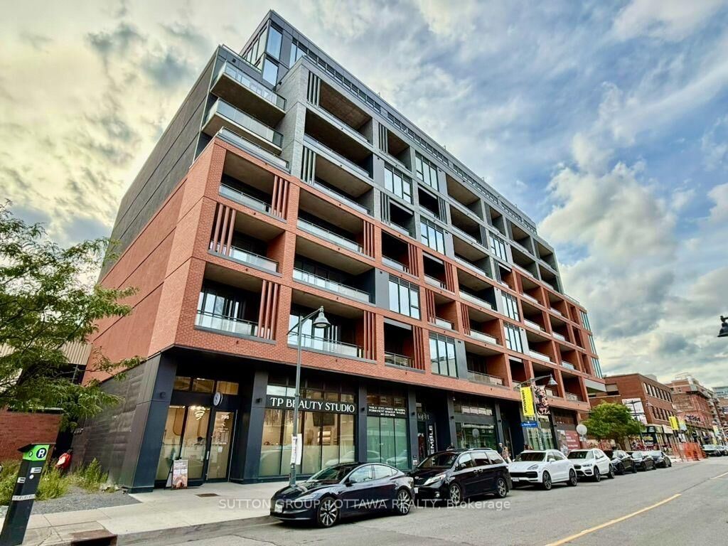 Property Photo:  10 James Street 617  ON K2P 1T2 