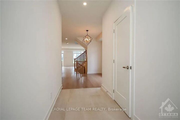 Property Photo:  633 Rathburn Lane  ON K1T 3W7 