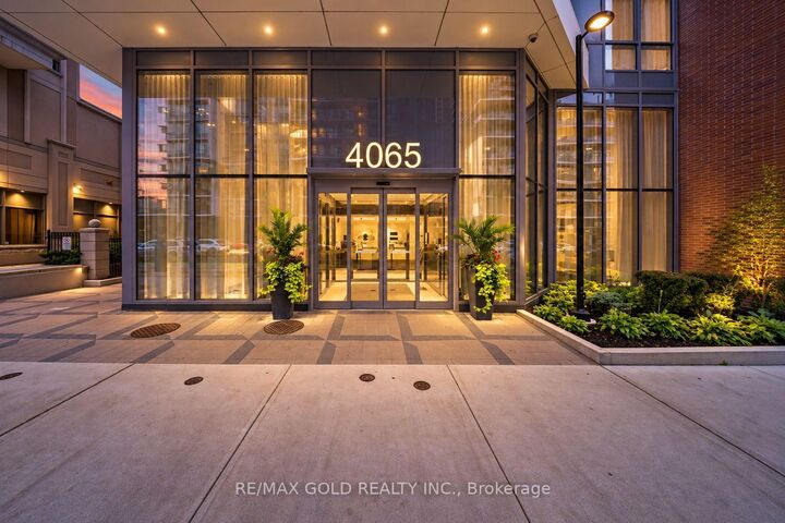 Property Photo:  4065 Confederation Parkway 705  ON L5B 0L4 
