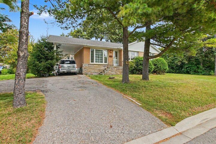 Property Photo:  189 Wakefield Road  ON L9T 2L7 