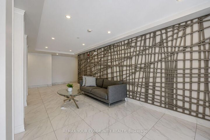 Property Photo: 65 Shipway Avenue 202 ON L1B 0W2