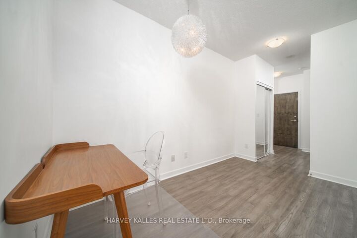 Property Photo:  33 Bay Street 4003  ON M5J 2Z3 
