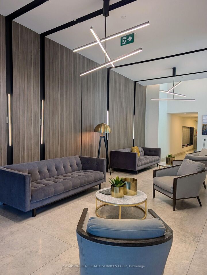 Property Photo:  25 Telegram Mews 3901  ON M5V 3Z1 