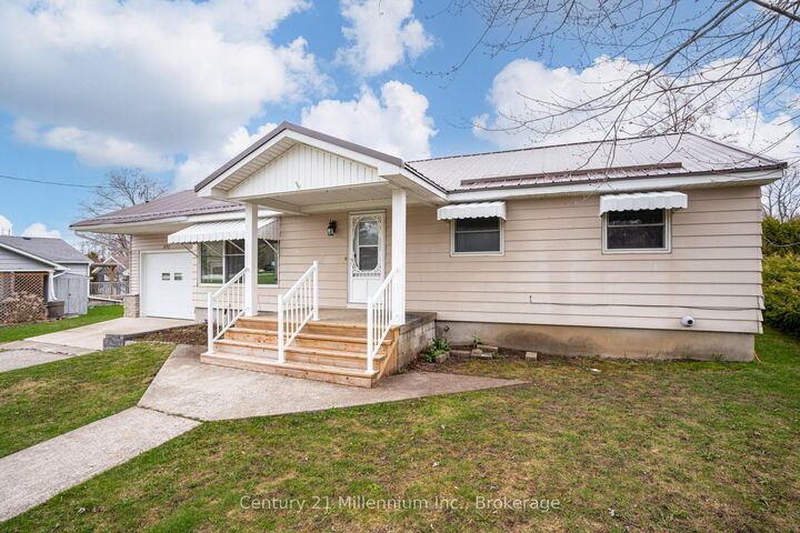 Property Photo:  371 Hunter Street  ON N0H 2T0 