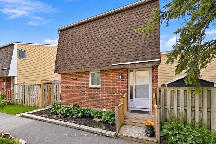 Property Photo:  248 Salter Crescent  ON K2K 1Z2 
