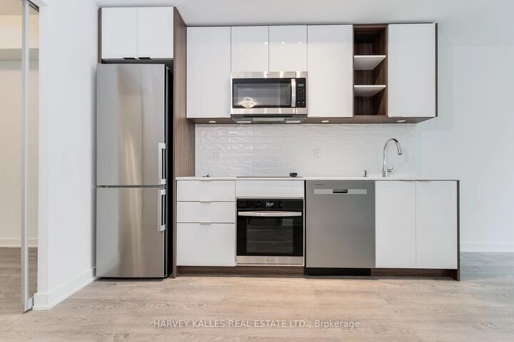 Property Photo:  543 Richmond Street W 410  ON M5V 1Y6 