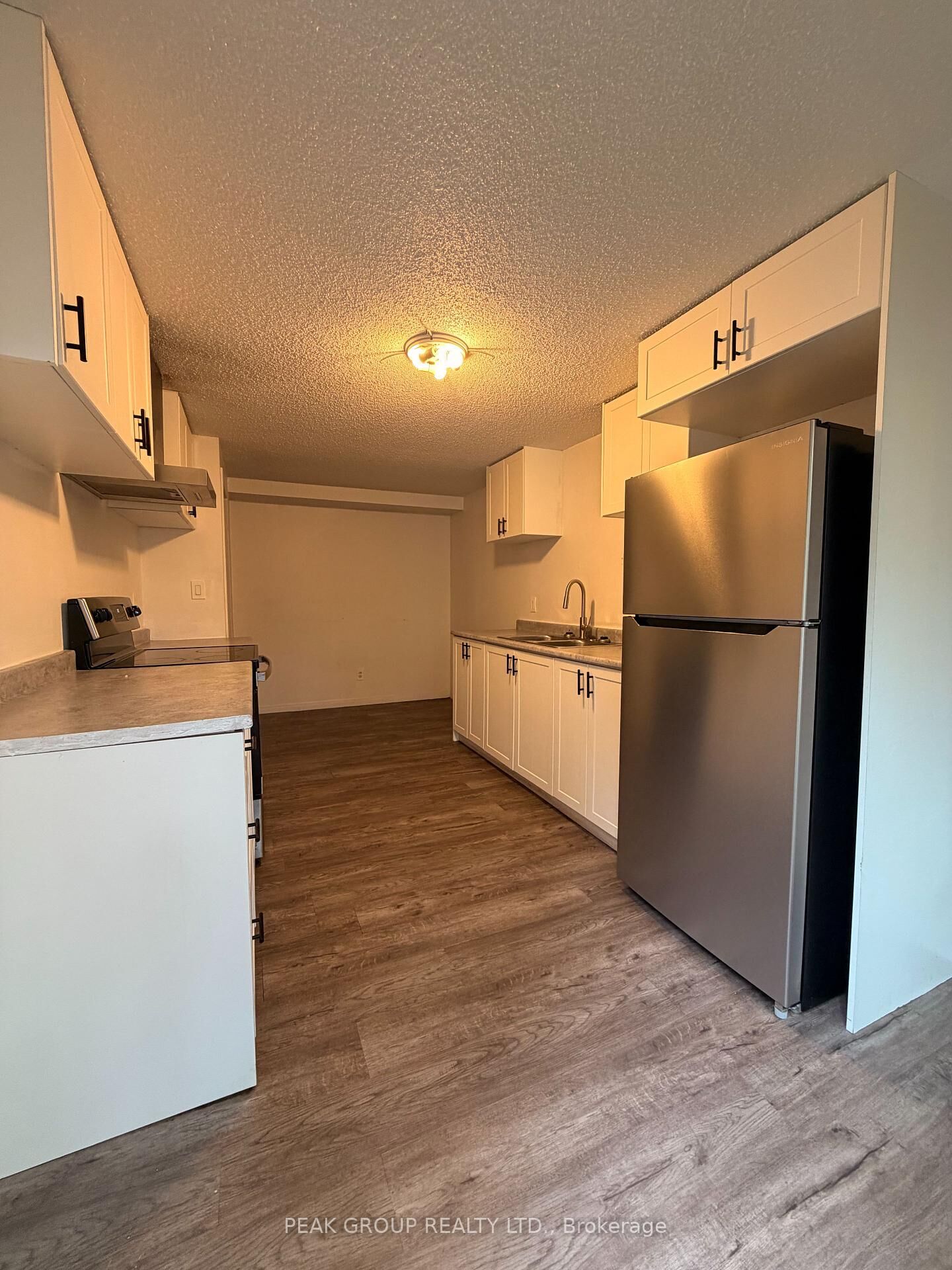 Property Photo: 283 Vine Street ON L2M 7R5