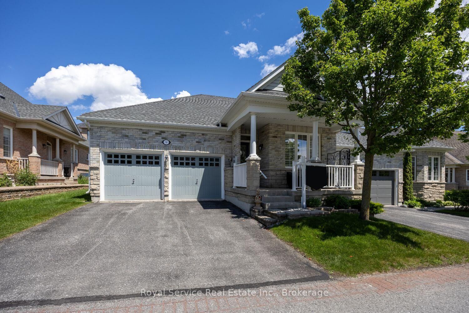 Property Photo:  9 Potts Lane  ON L1A 0A4 