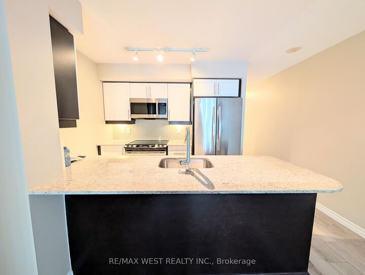 Property Photo:  38 Grand Magazine Street 342  ON M5V 0B1 
