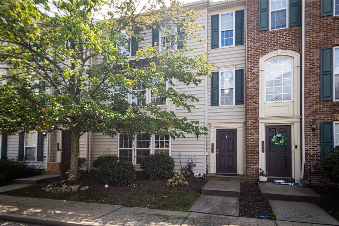 Property Photo: 502 Garden Way PA 15090