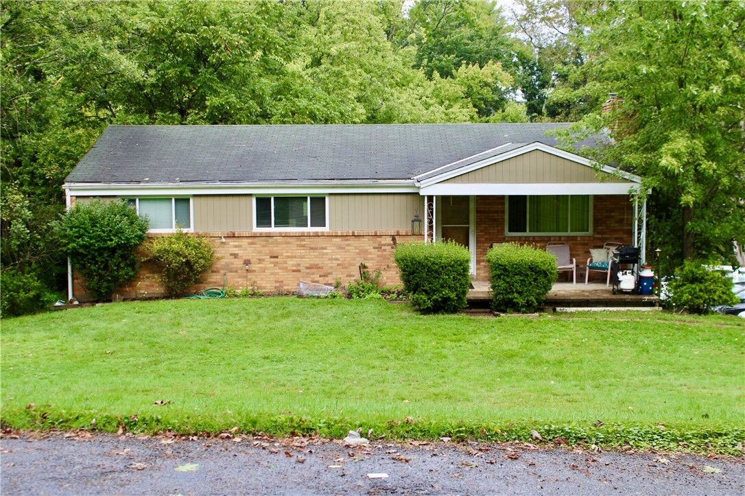 Property Photo:  5735 Oakhill Rd  PA 15044 