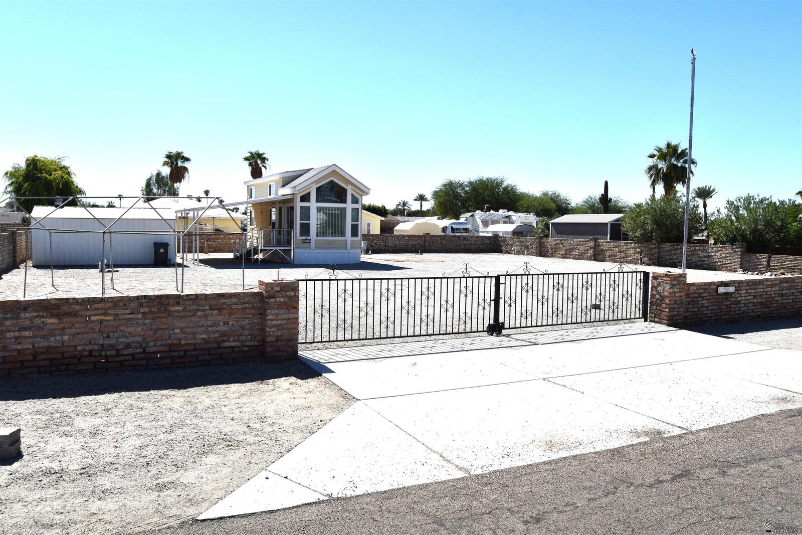 Property Photo: 12613 E 34 Pl 12607 E 34th Pl AZ 85367